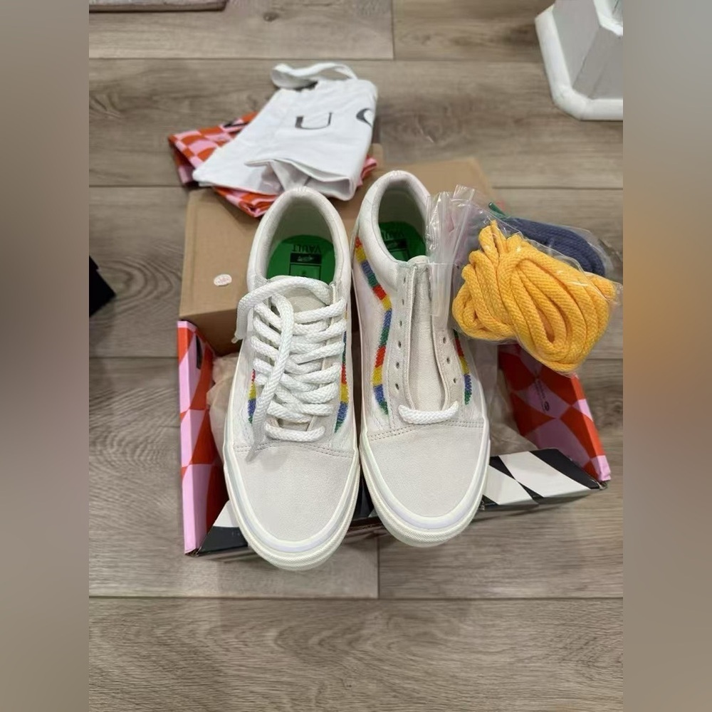 Gucci x Vans Vault Suede OG Old Skool Rainbow Sneaker Trainer Size 38 New in Box
